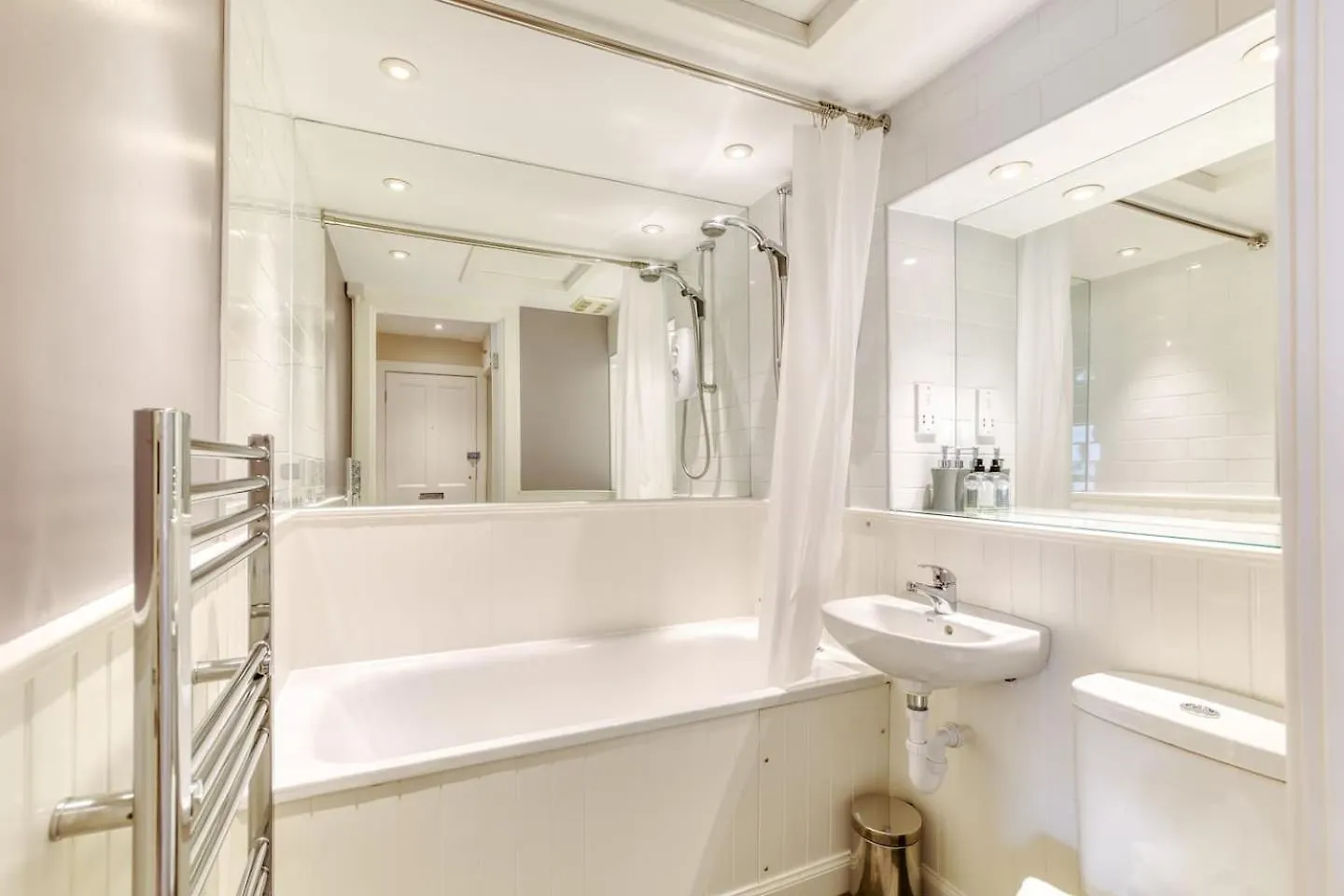 West Port - 2Br In The Heart Of The Old Town Just Off The Grassmarket Edinburgh Apartment