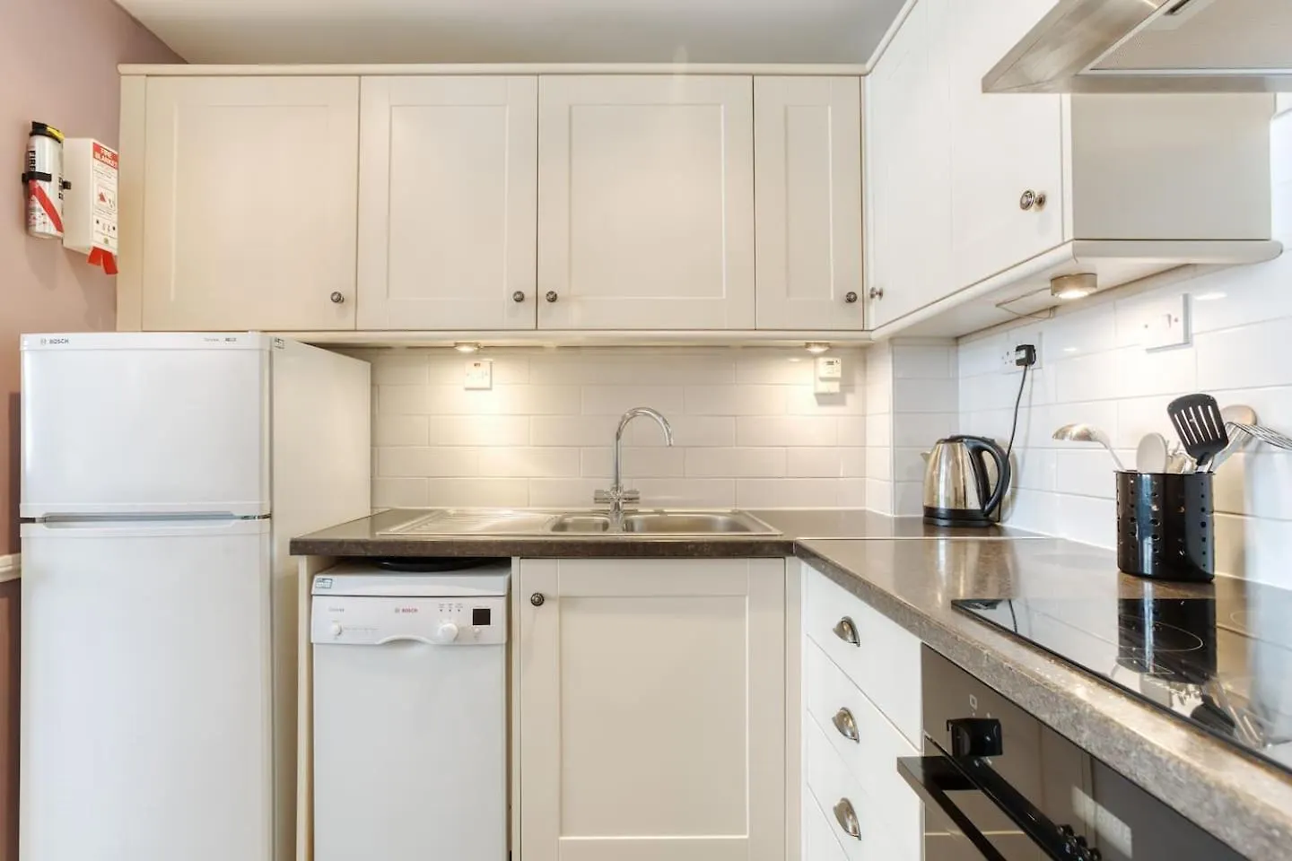 West Port - 2Br In The Heart Of The Old Town Just Off The Grassmarket Edinburgh Apartment