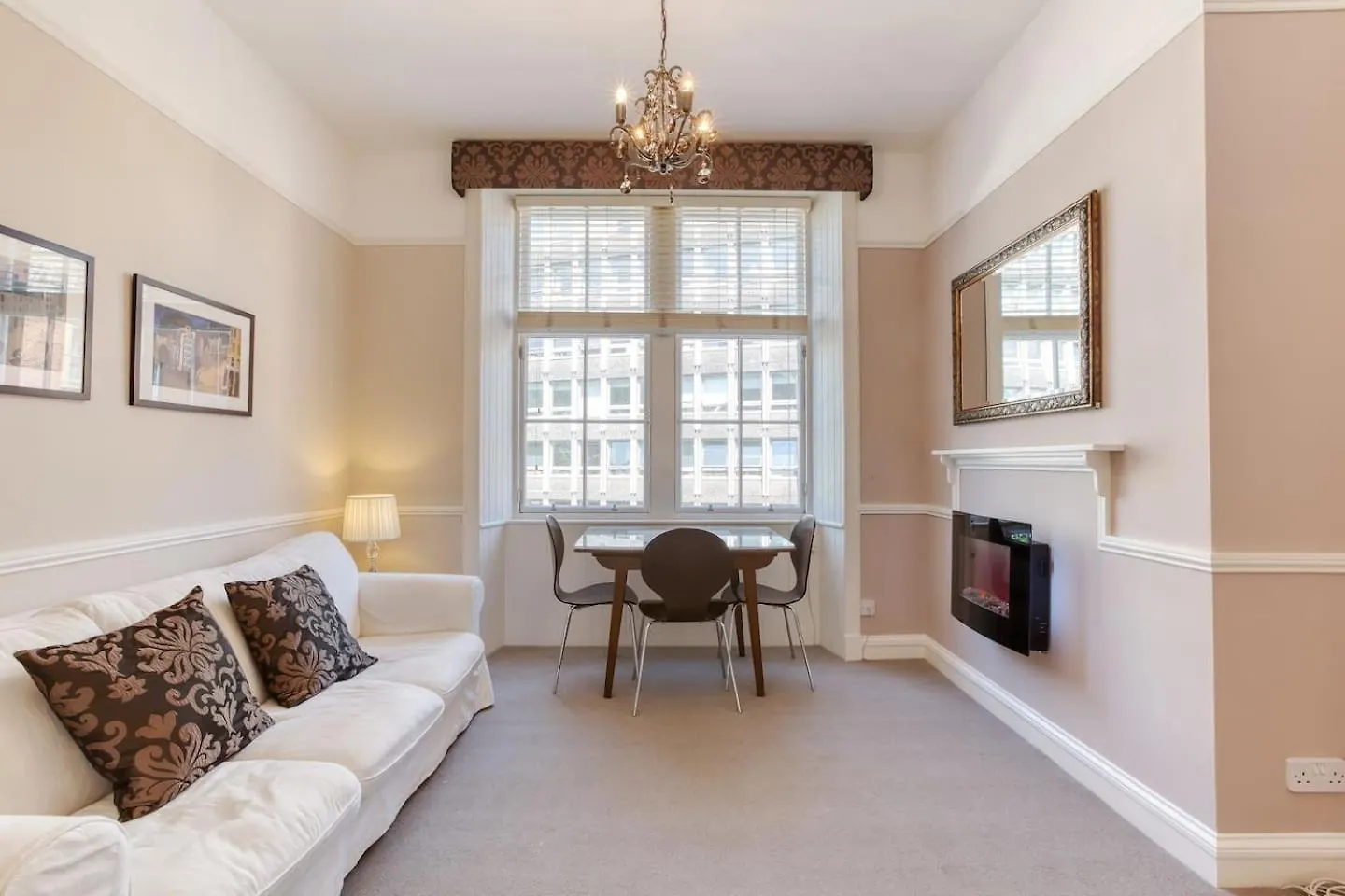 Apartment West Port - 2Br In The Heart Of The Old Town Just Off The Grassmarket Edinburgh United Kingdom
