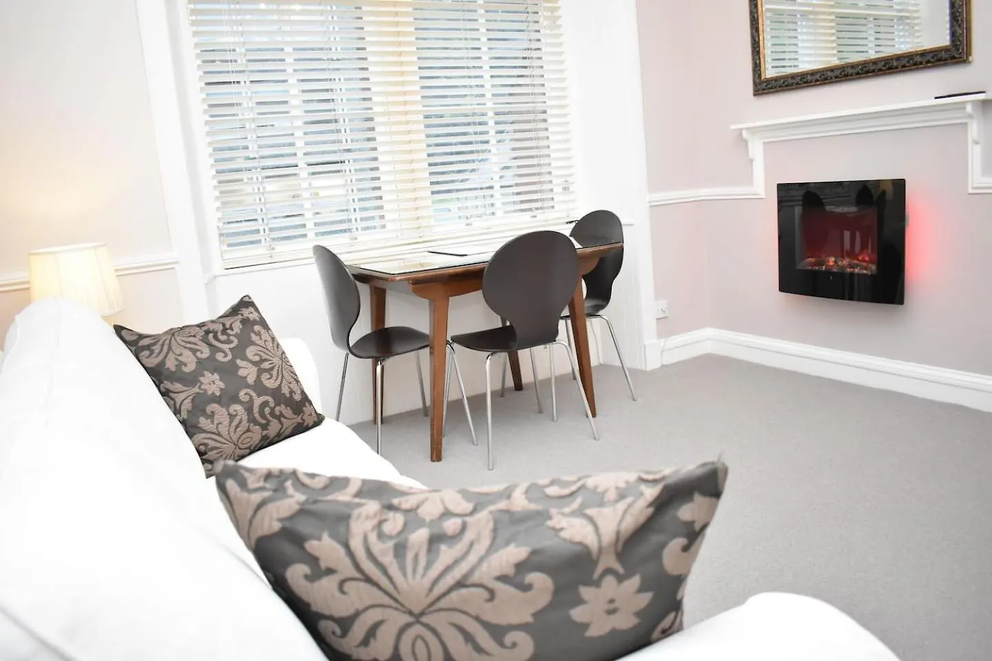 Apartment West Port - 2Br In The Heart Of The Old Town Just Off The Grassmarket Edinburgh United Kingdom