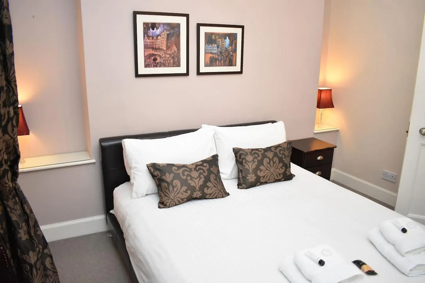 West Port - 2Br In The Heart Of The Old Town Just Off The Grassmarket Edinburgh 0*,  United Kingdom